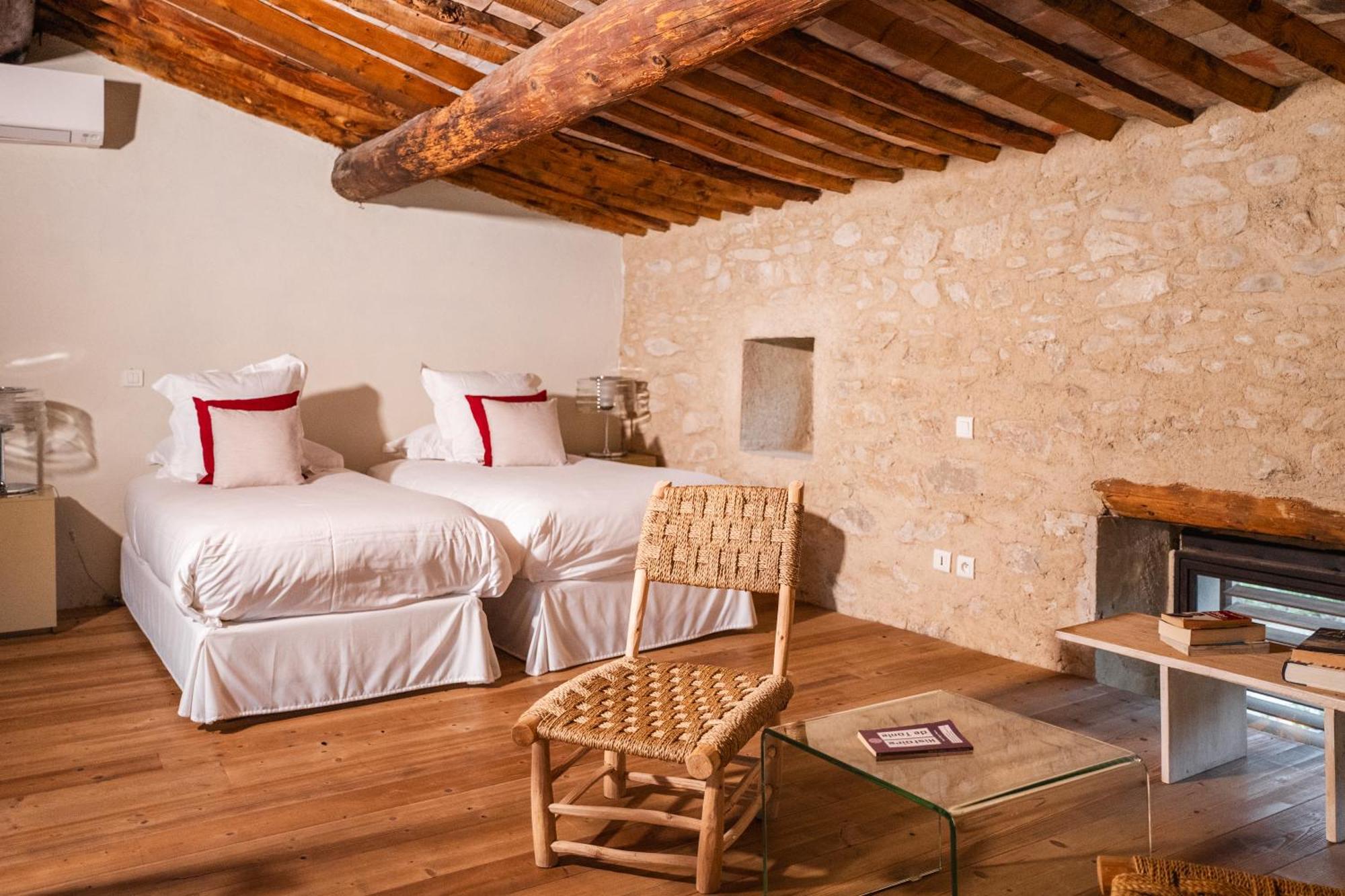 Le Galinier Lourmarin, A Beaumier Guesthouse الغرفة الصورة