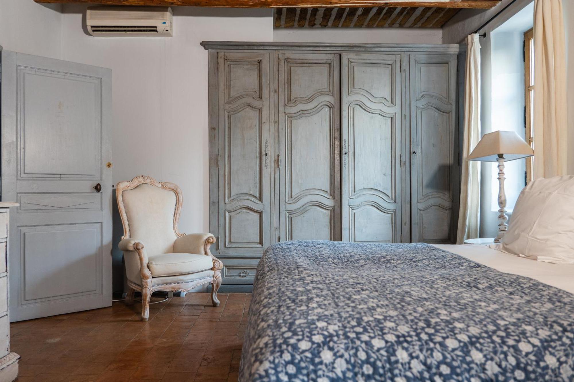 Le Galinier Lourmarin, A Beaumier Guesthouse الغرفة الصورة
