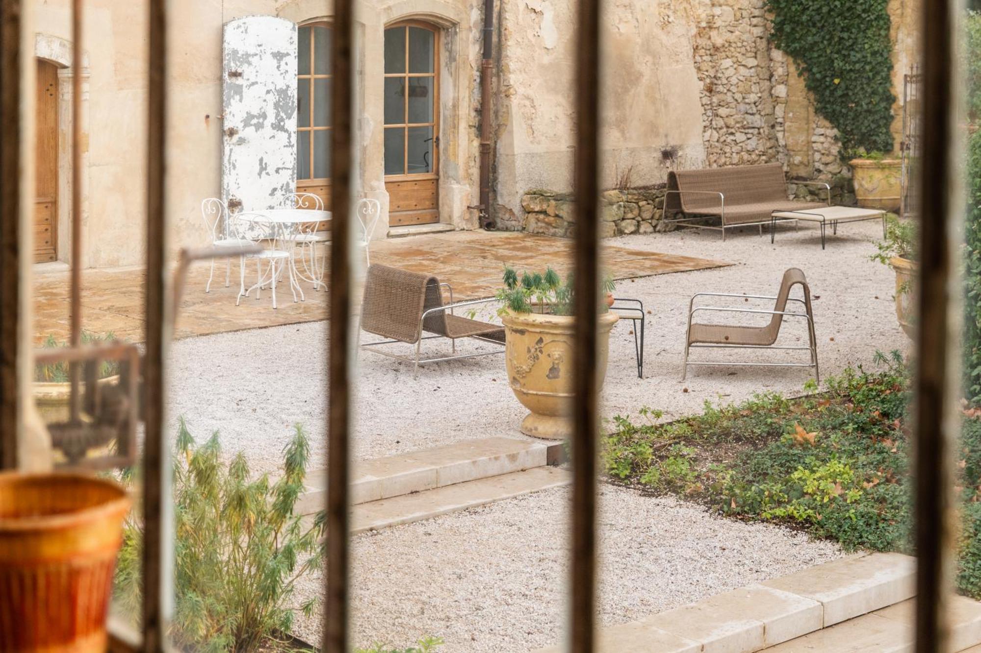 Le Galinier Lourmarin, A Beaumier Guesthouse الغرفة الصورة