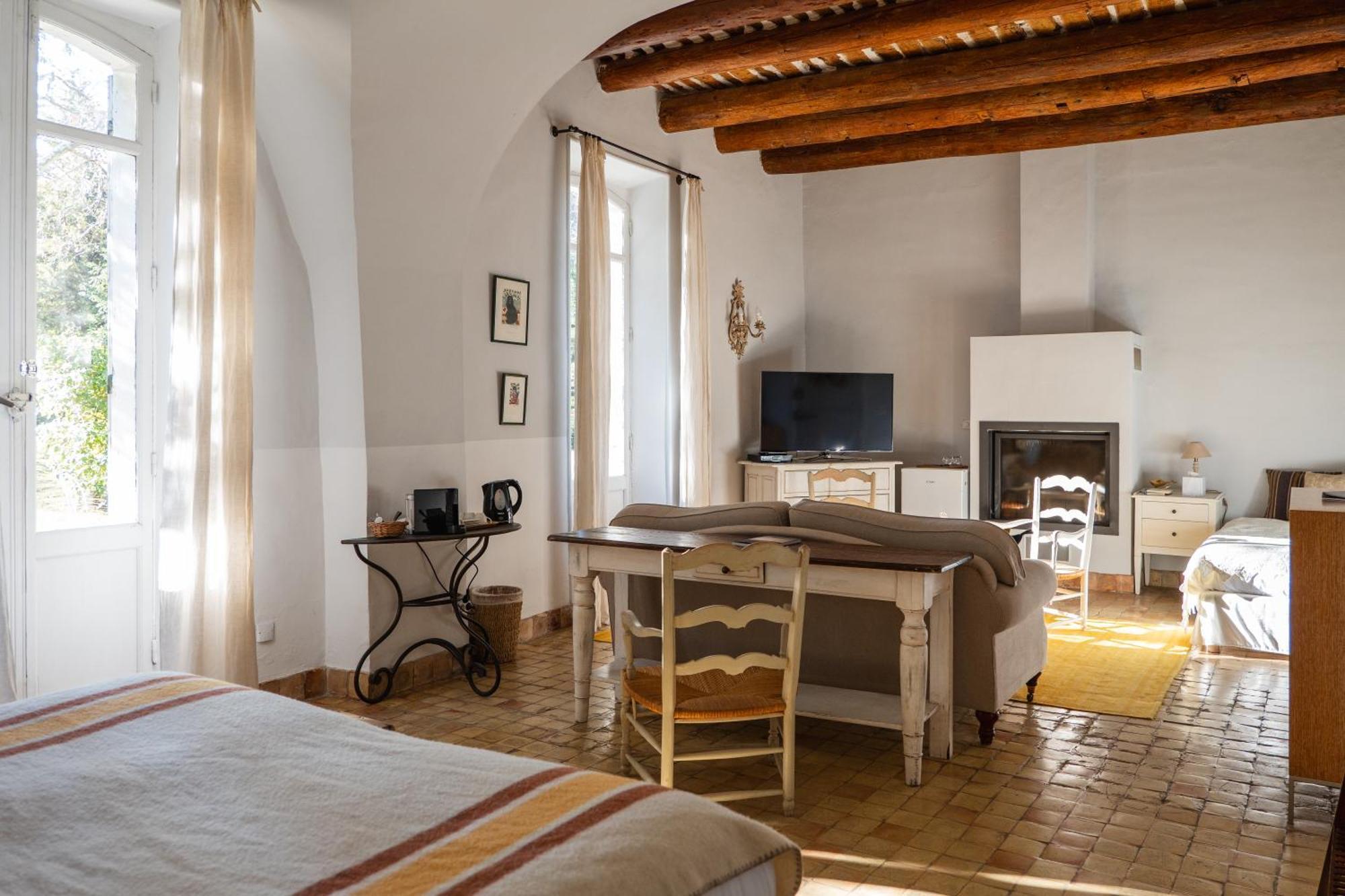 Le Galinier Lourmarin, A Beaumier Guesthouse الغرفة الصورة